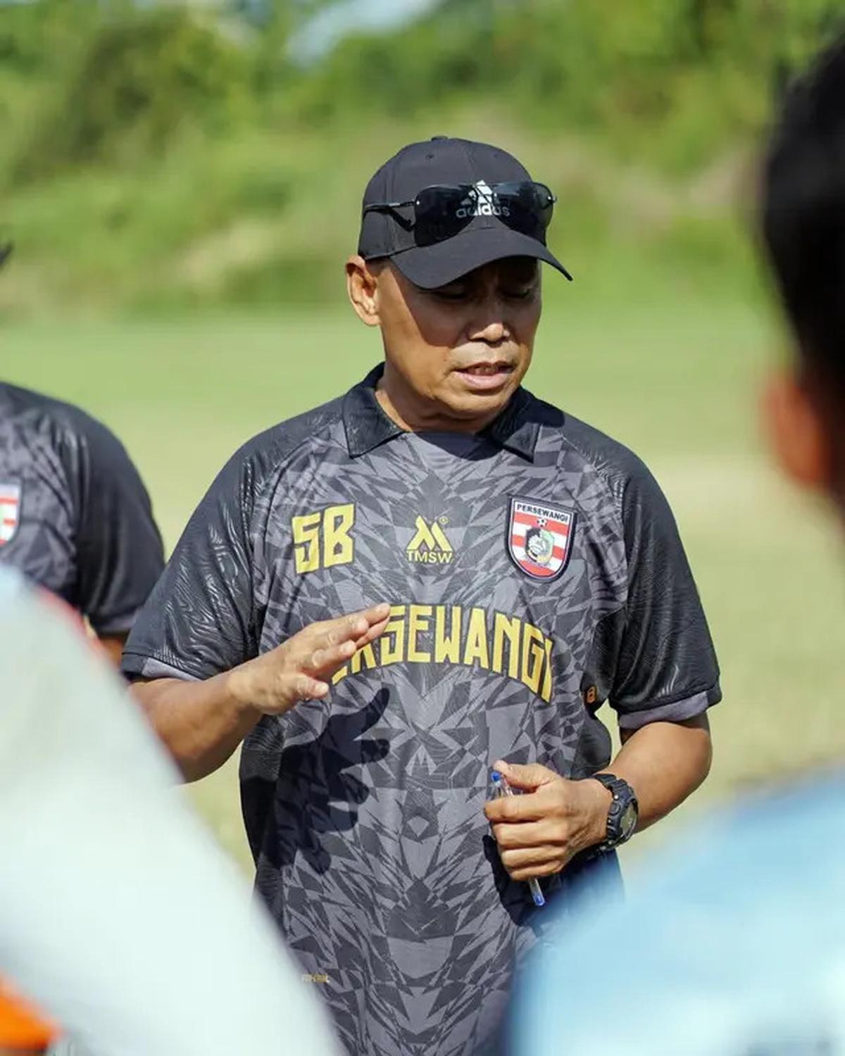 Profil Syamsuddin Batola, Pelatih Persewangi yang Meninggal dalam Kecelakaan Bus