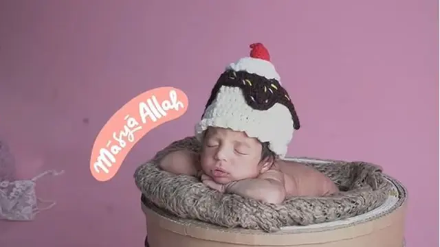 7 Potret Anak Ketiga Tania Nadira, Paras Sang Buah Hati Curi Perhatian