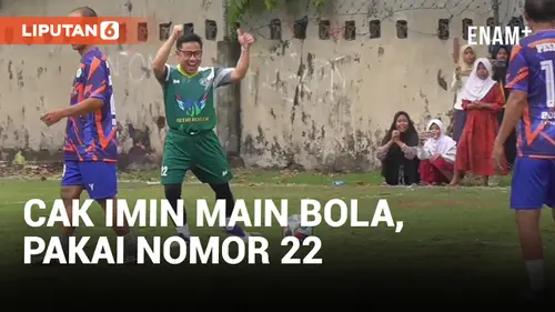 VIDEO: Main Bola Bareng Legenda Persebaya, Cak Imin Cetak Gol