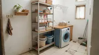 7 Tempat Menyimpan Ember agar Area Laundry Lebih Rapi, Jadi Ide Penataan Rumah Kontrakan