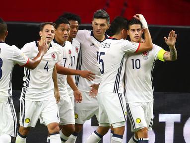 Kolombia meraih peringkat ketiga Copa America Centenario 2016 setelah menaklukkan tuan rumah Amerika Serikat 1-0, Minggu (26/6/2016) pagi WIB. Gol dicetak Carlos Bacca di menit ke-31. (Reuters/Mark J. Rebilas-USA Today Sports)