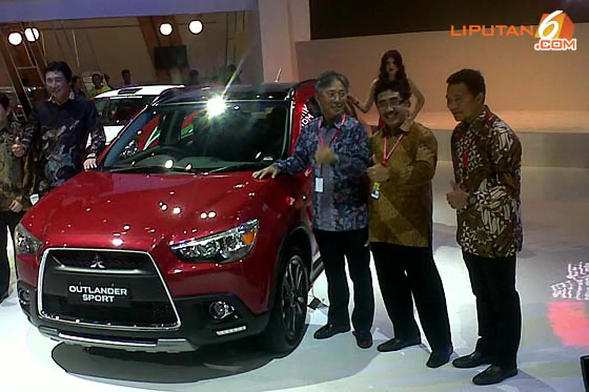 outlander-130919b.jpg