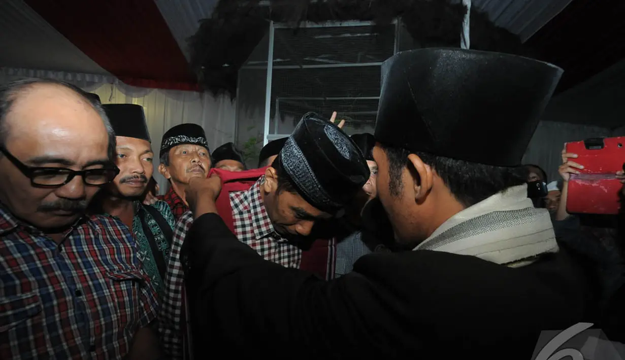 Kehadiran Jokowi di Ponpes Babussalam, Kecamatan Pagelaran, Kabupaten Malang, Jumat (27/6/2014) mendapat sambutan hangat (Liputan6.com/Herman Zakharia)