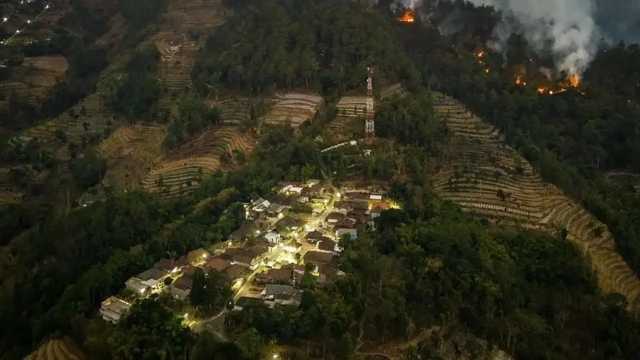 Kebakaran di Gunung Merbabu Semakin Meluas