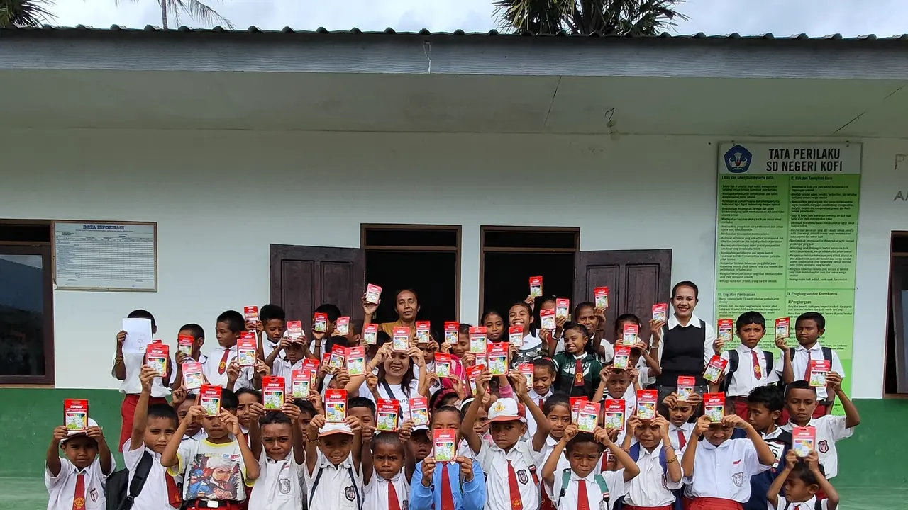 Peduli Pendidikan Indonesia, Joyko Salurkan Donasi untuk Lebih dari 500 Sekolah di Kupang