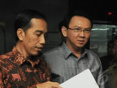 Gubernur DKI Joko Widodo dan wakilnya Basuki T Purnama mendatangi kantor Kementerian Dalam Negeri di Jalan Medan Merdeka Utara, Rabu (14/5/2014) (Liputan6.com/Herman Zakharia).