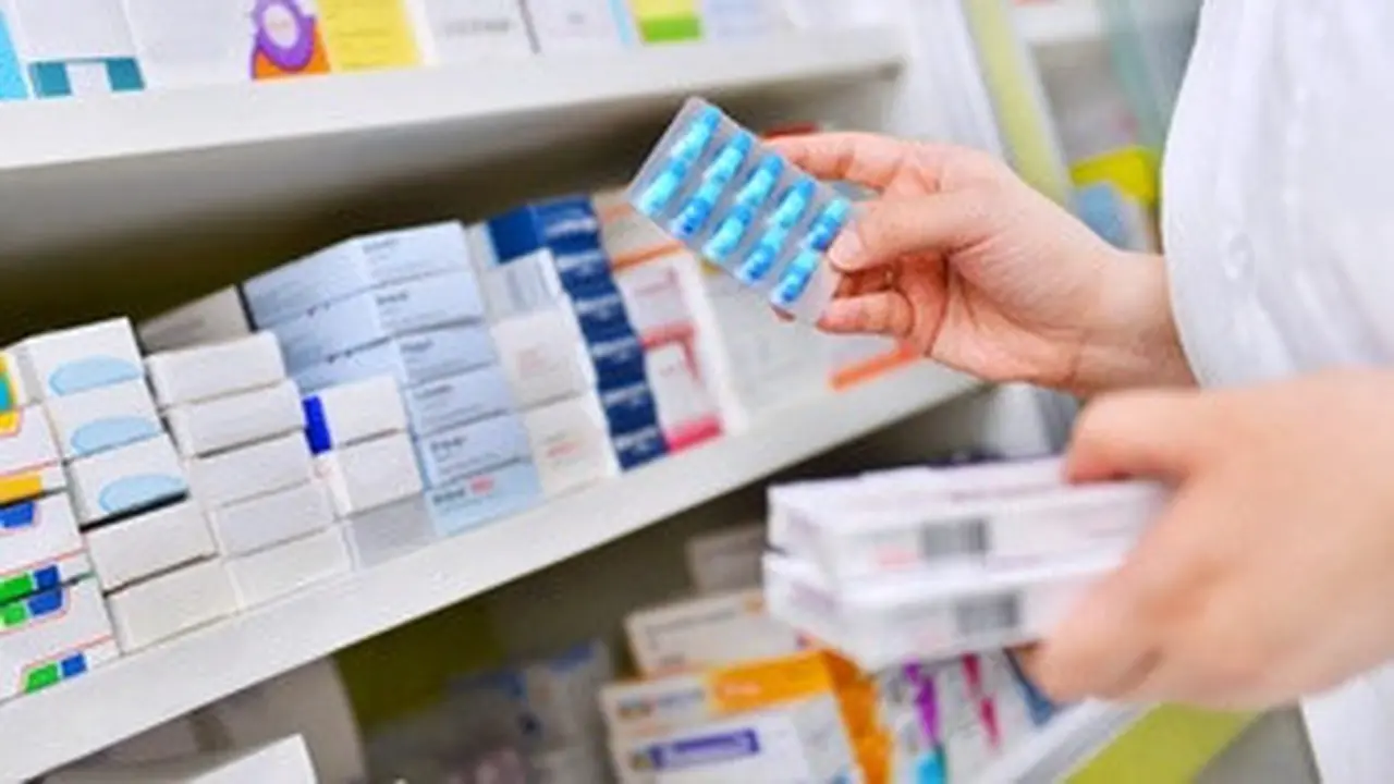Ecommerce akan menindak tegas penjual yang menjual obat covid-19 dengan harga tidak sesuai/dok. Shutterstock