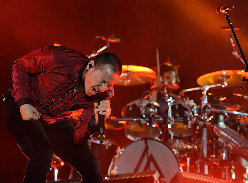 Chester Bennington, vokalis Linkin Park. (eonline.com)