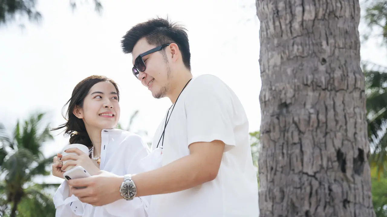couple desember perpisahan