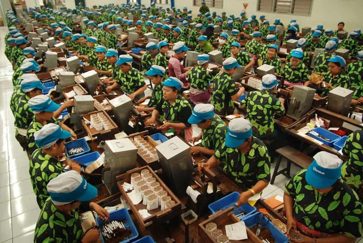 Cerita Inspiratif Pendiri Djarum, Jualan Minyak Kacang Tanah Sebelum Rambah Industri Rokok