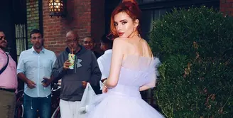 Bicara soal penampilan vulgar nampaknya bukan hal asinglagi bagi Bella Thorne. Wanita berusia 19 tahun ini seringkali dikabarkan memamerkan bentuk tubuhnya yang seksi di berbagai kesempatan. (Instagram/bellathorne)