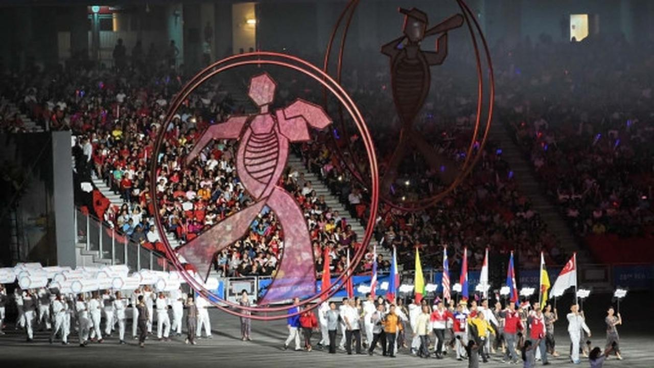 Gemerlap kembang api meriahkan pesta penutupan SEA Games 2015