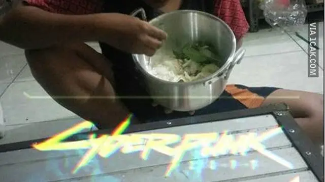 Gaya Nyeleneh Saat Menyiasati Tempat Makan Ini Bikin Tepuk Jidat