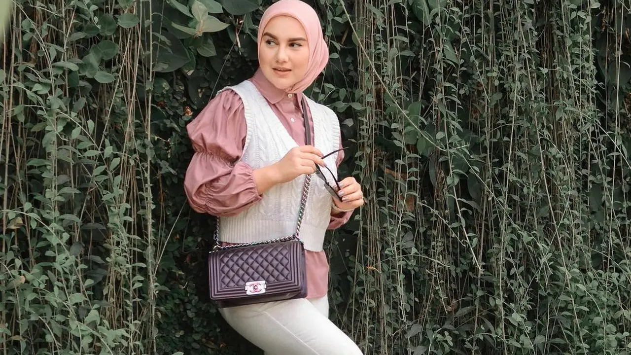 Irish Bella Beberkan Alasan Kembali Ganti Nama Sang Putri