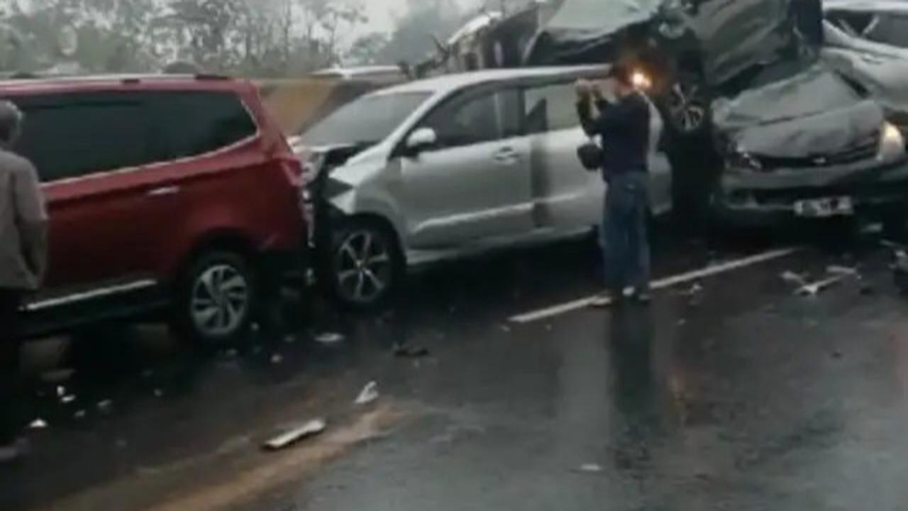 6 Fakta Terbaru Kecelakaan Beruntun Tol Cipularang, Begini Nasib Supir Truk