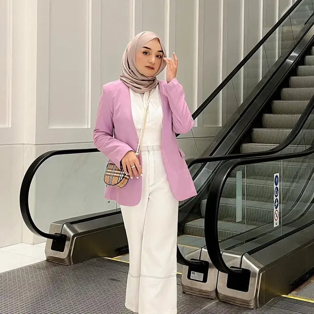6 Potret Terbaru Antik Arifani Pemeran Nina di Sinetron Mutiara, Mantap Berhijab