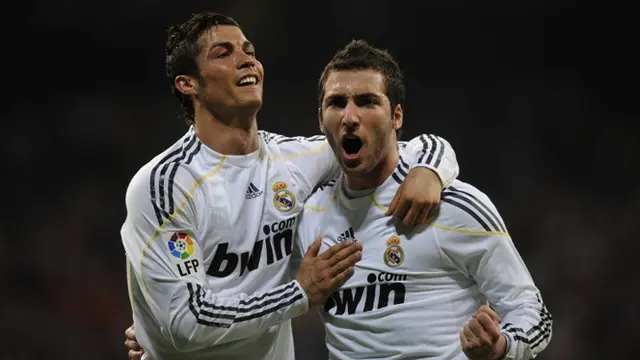 20150928-Gonzalo-Higuain-Ronaldo