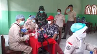 Vaksinasi yang digelar Hipakad di Medan. (Istimewa)