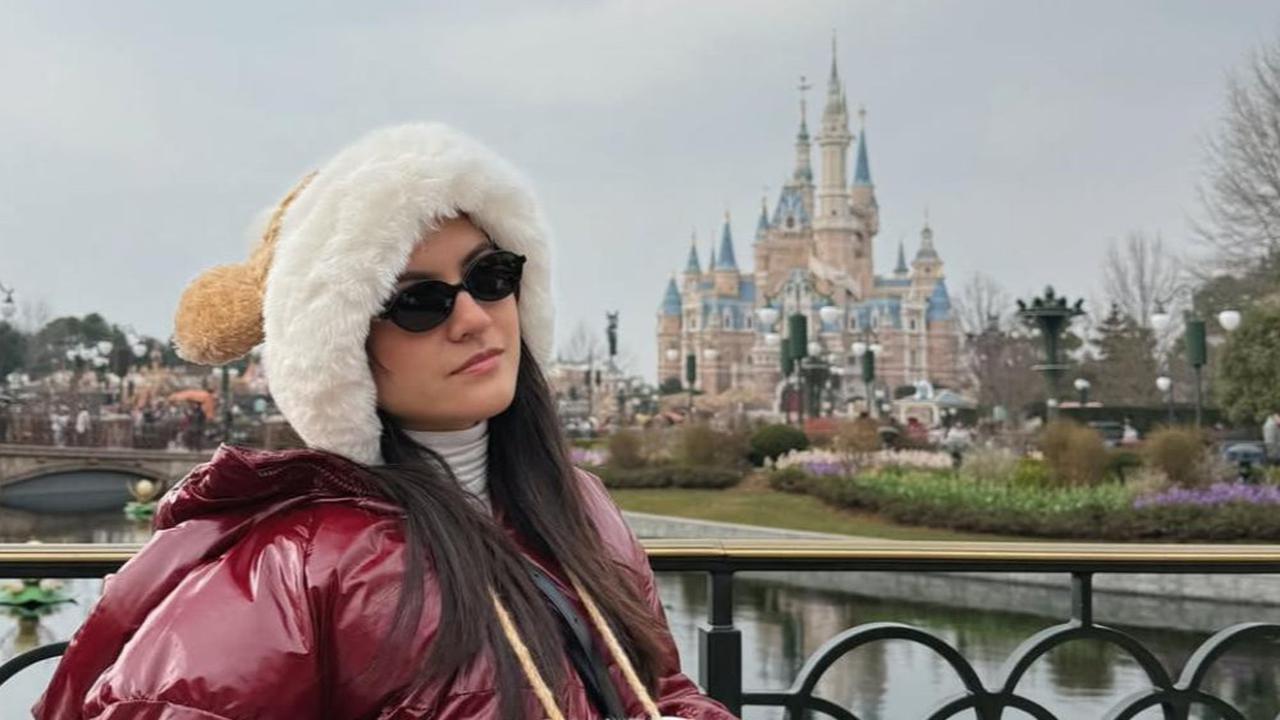 Potret Keseruan Marsha Aruan Nikmati Liburan di Shanghai Disneyland, Semarak Bareng Vicky Syaputra