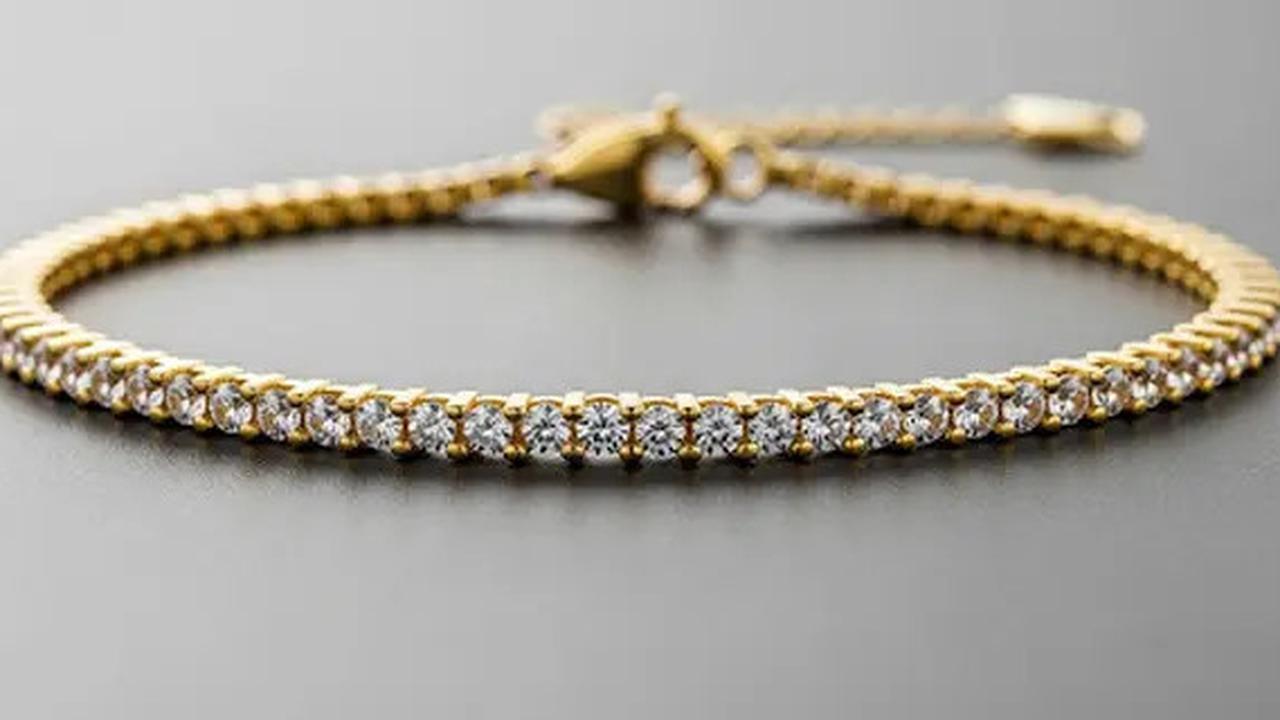 Mana Lebih Menguntungkan, Beli Dua Gelang Ringan atau Satu tapi Mewah? Simak Penjelasannya