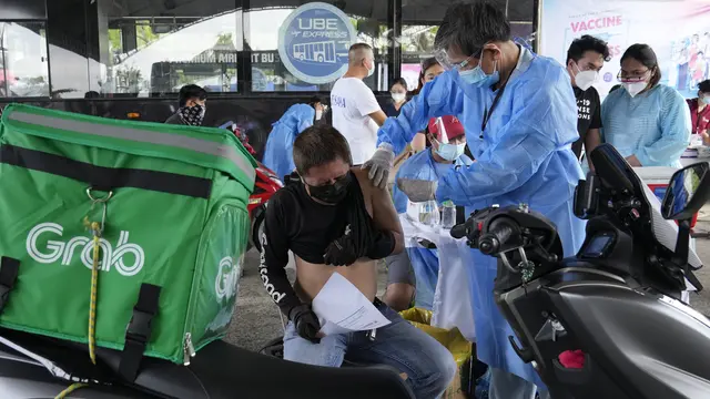 Duterte Ancam Penjarakan Warga yang Menolak Vaksin COVID