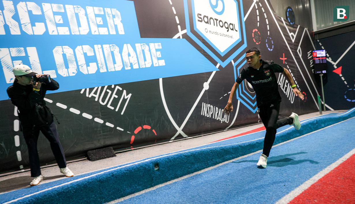 Salah satu pemain Korea-Korea Selecao tampak sedang melakukan latihan di tempat futuristik Footlab di Portugal, Kamis (28/11/2024).