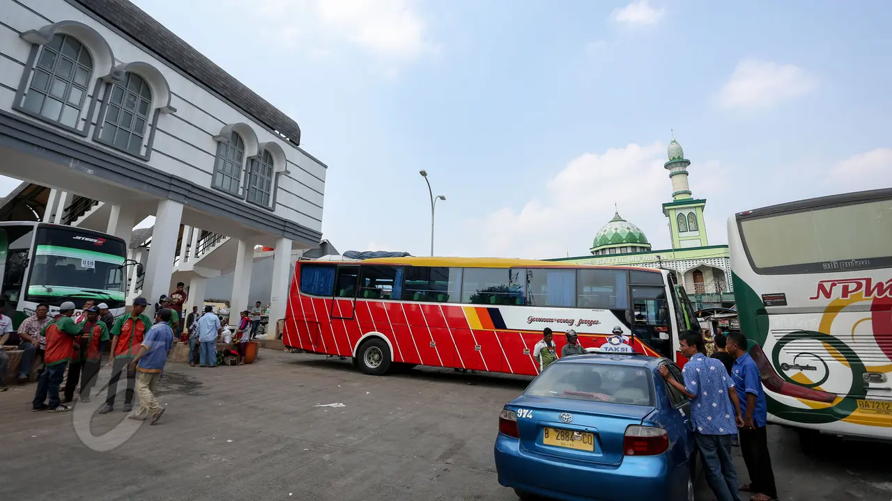 Salah Desain, Terminal Bus Rawamangun Belum Bisa Beroperasi Normal