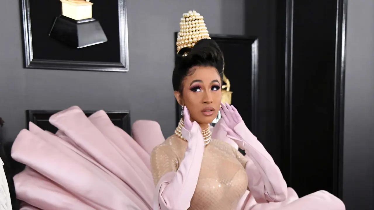 [Fimela] Cardi B