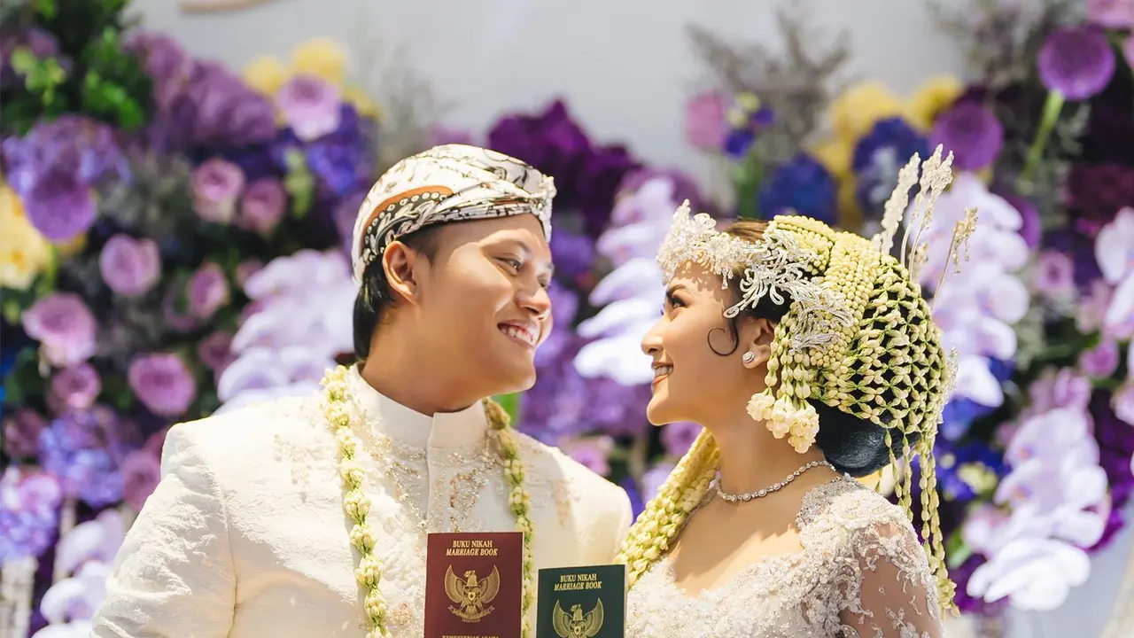 Rizky Febian dan Mahalini Raharja menikah (Dok. Bridestory)