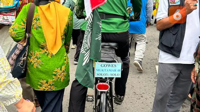 Sepedaan Dari Luar Kota Demi Hadiri Muktamar Muhammadiyah 48 di Solo