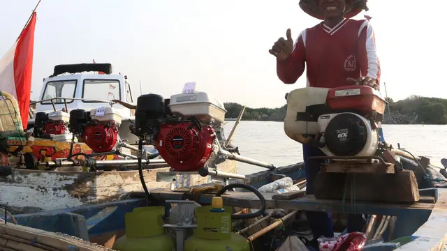 Nelayan di Kutawaru, Cilacap, Jawa Tengah memanfaatkan bahan bakar gas untuk kapalnya. (Dok Pertamina)