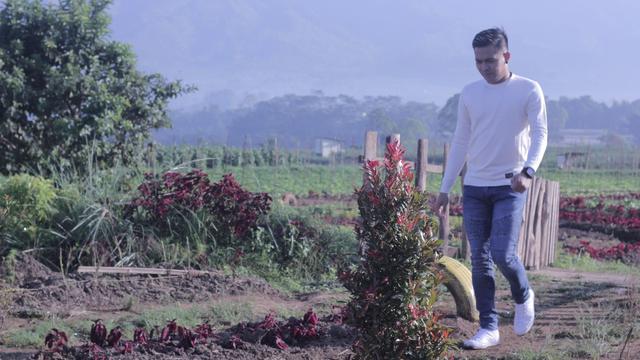 Ungkap Syukur Bian Gindas Luncurkan Single Alhamdulillah Showbiz Liputan6 Com