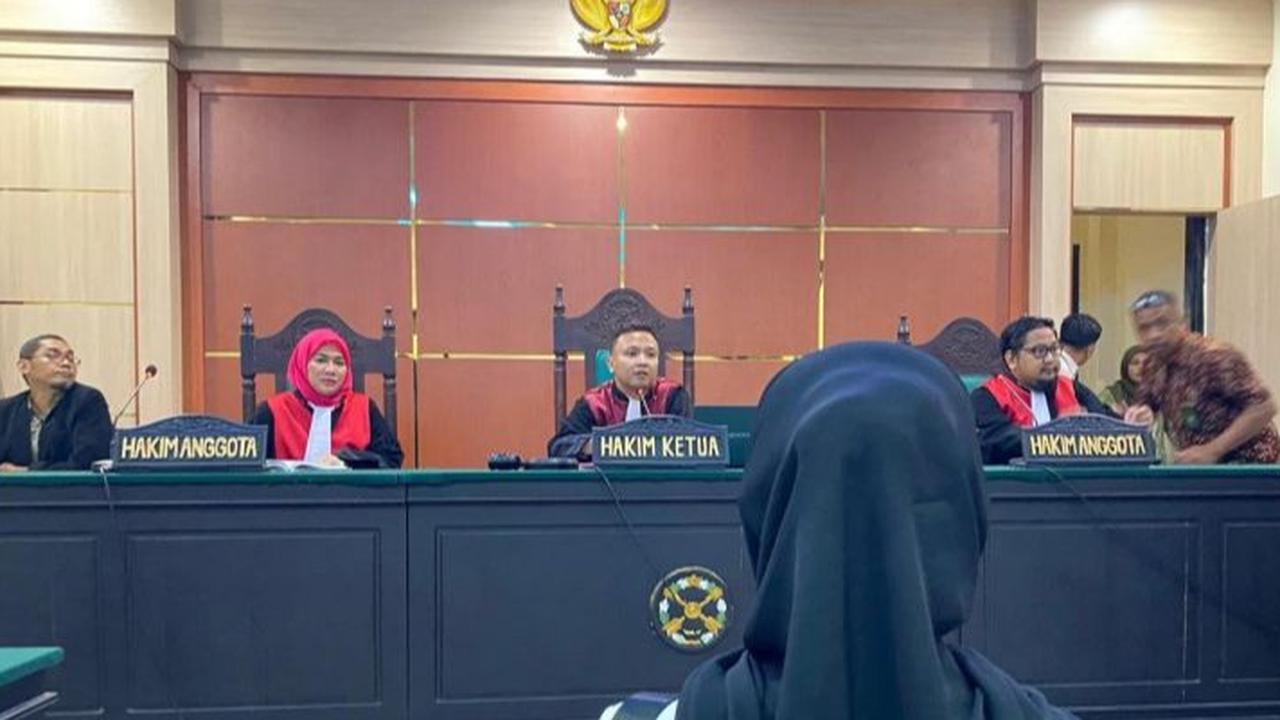 Mobil Camat Baito Dinaiki Guru Honorer Supriyani Usai Bersidang Ditembak, Begini Ciri-Ciri Terduga Penembak