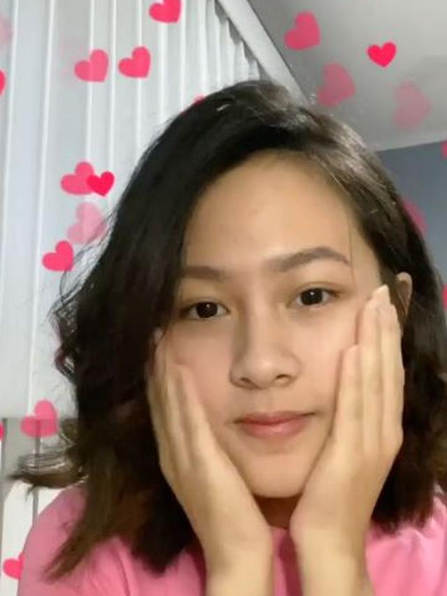 Unggah Foto Berjerawat, Ini 6 Potret Haysa Kyla Tanpa Makeup
