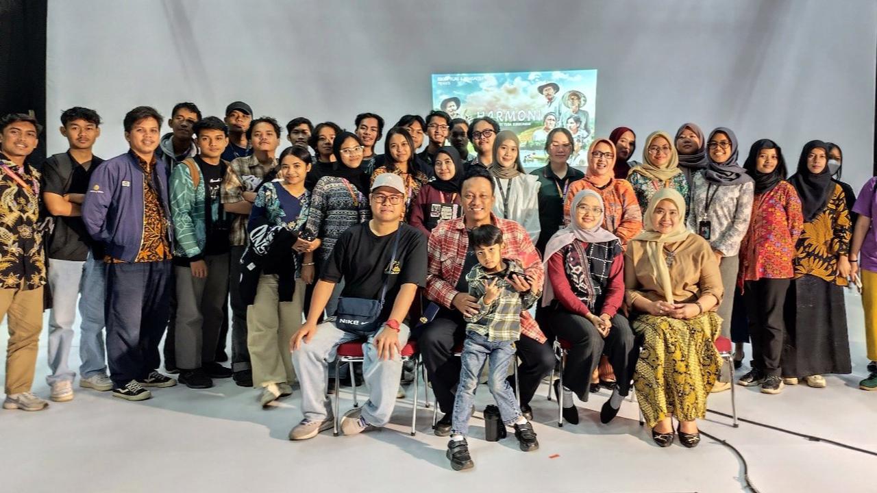 Sambut Dies Natalis ke-27, IMDE Gelar Pemutaran Dan Diskusi Film Dokumenter 'Harmoni' Karya AlumniI MDE
