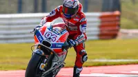 Dovizioso Tak Menyangka Bisa Bersaing Gelar Juara dengan Marquez