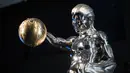 Dipamerkan di Museum Sains dan Teknologi Nasional Stockholm, patung tersebut berukuran 150 sentimeter dan berat 500 kilogram. (NACKSTRAND / AFP)