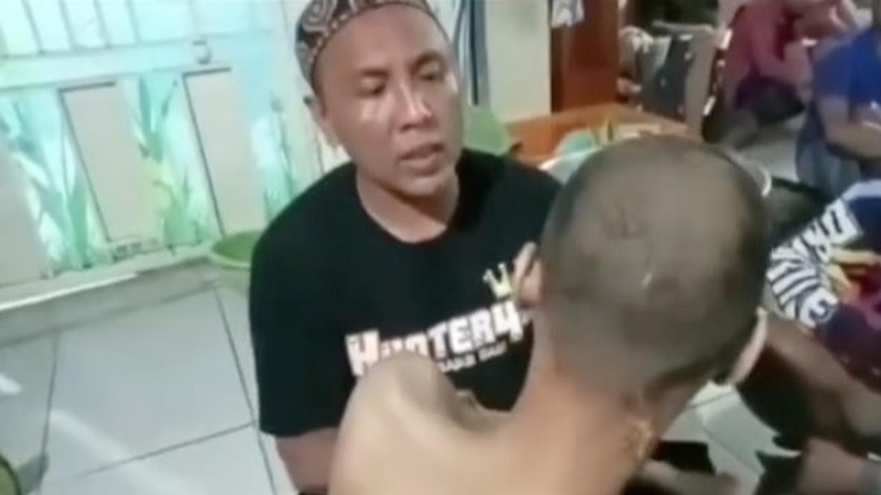 Polisi Baik Ditempeleng ODGJ, Ada Luka di Kepala Robek Kena Kuku ‘Ya Allah Habis Suapin Makan Kok Malah Ditempeleng’