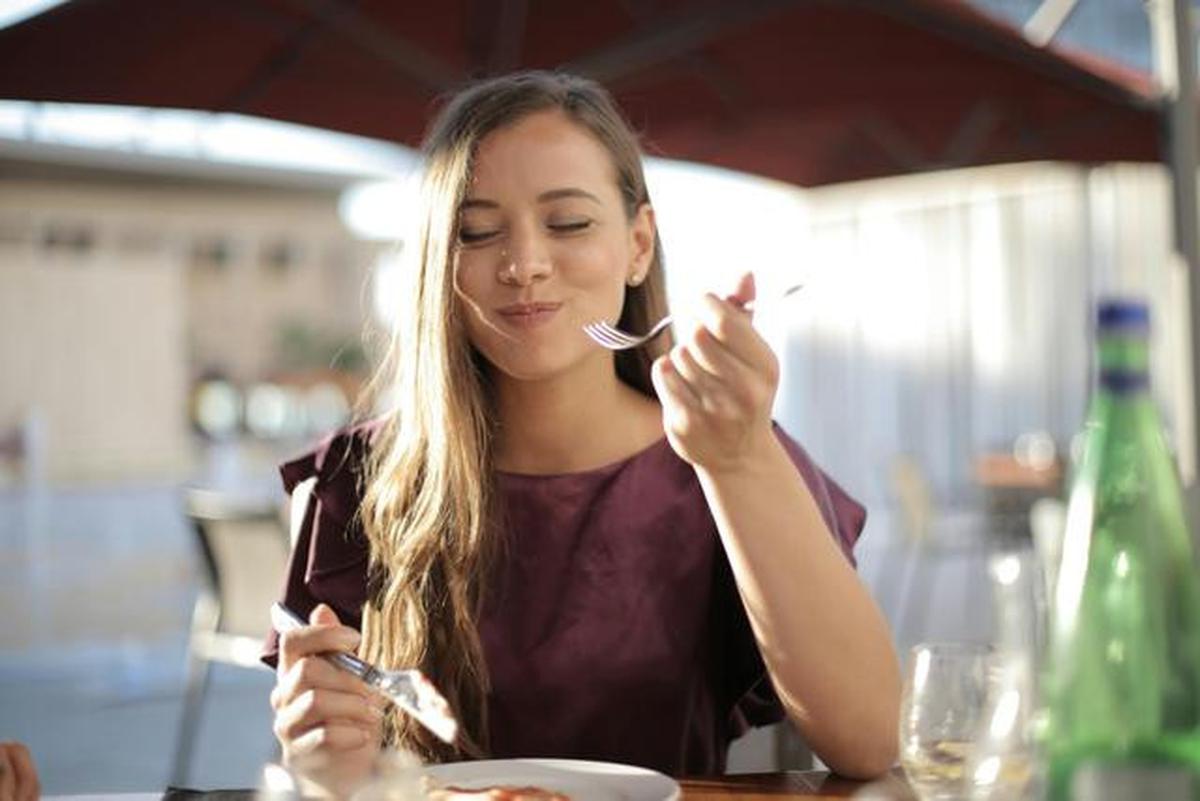 7 Kebiasaan Sehat Setelah Makan untuk Menunjang Diet