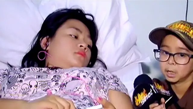 Daus Mini: Temani istri operasi