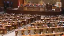 Suasana Rapat Paripurna DPR RI di Jakarta, Selasa (18/1/2022). Rapat mendengarkan pendapat Fraksi-fraksi terhadap RUU Usul Inisiatif Badan Legislasi DPR tentang Penghapusan Tindak Pidana Kekerasan Seksual, dilanjutkan pengambilan keputusan menjadi RUU Usul DPR. (Liputan6.com/Angga Yuniar)