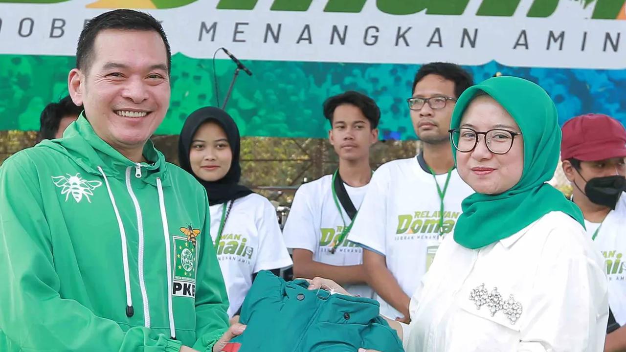 Relawan Domain Bergerak Menangkan Anies-Cak Imin: Ikhtiar Perubahan Kebangkitan Bangsa
