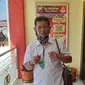 Mantan Ketua DPRD Bojonegoro tahun 1999-2004, Anwar Sholeh. (Liputan6.com/Ahmad Adirin)