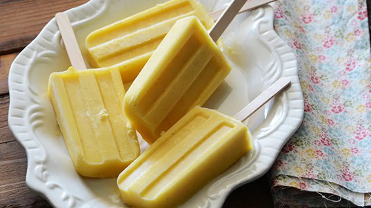 Es krim nanas lembut di mulut/copyright An Edible Mosaic.com