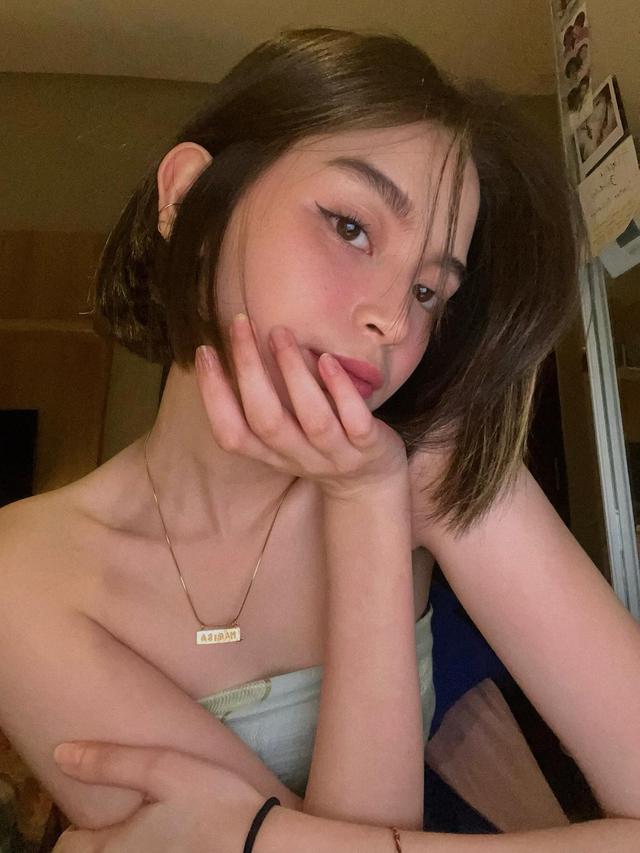 7 Potret Jubilee Marisa, Penyanyi yang Dikabarkan Jadi Kekasih Bio One