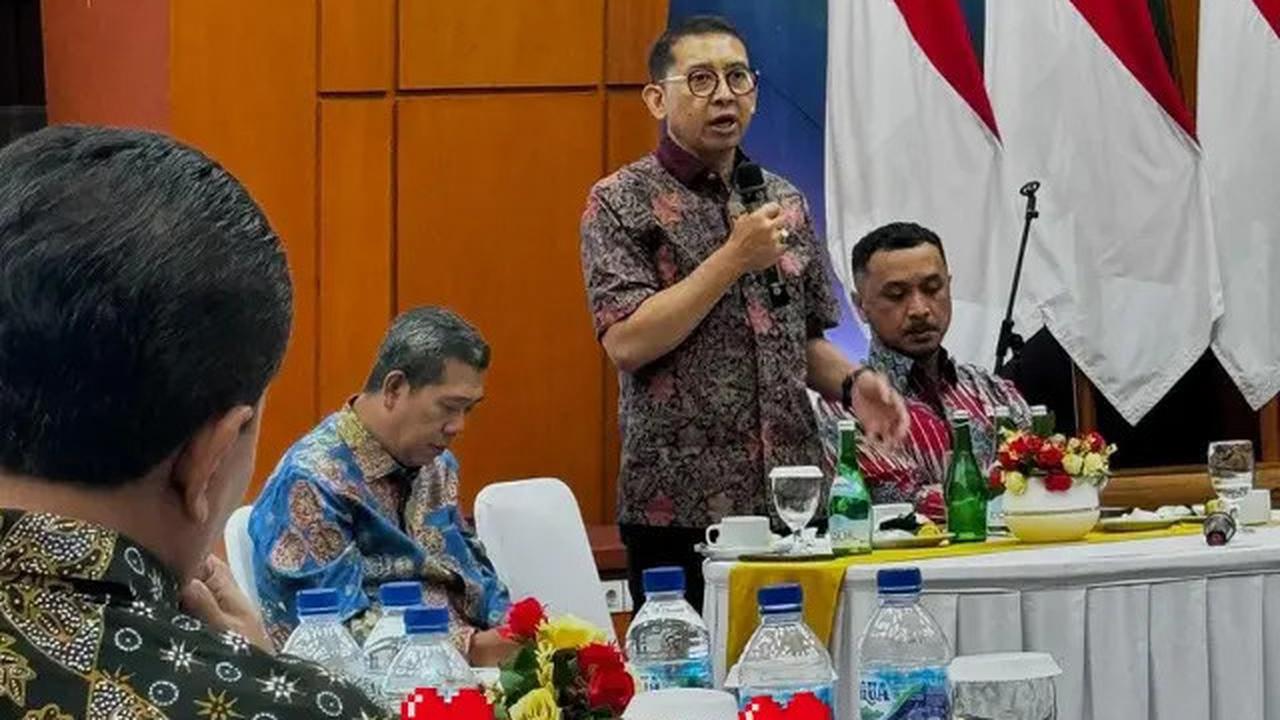 6 Potret Giring Dampingi Menteri Fadli Zon Dengar Aspirasi Para Seniman, Ingin Majukan Film Indonesia