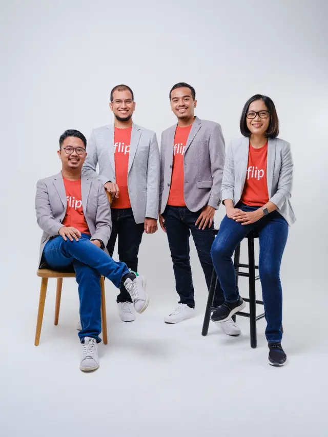 Flip didirikan oleh alumni Universitas Indonesia; Rafi Putra Arriyan, Luqman Sungkar, dan Ginanjar Ibnu Solikhinyang mulai membangun perusahaan sambil kuliah.