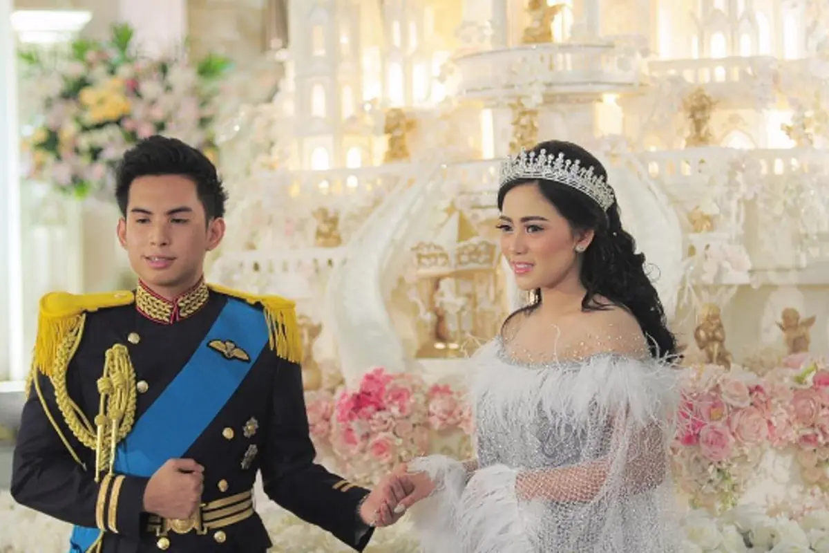 Ala Fairytale, Ini 10 Potret Megahnya Pernikahan Rachel Vennya