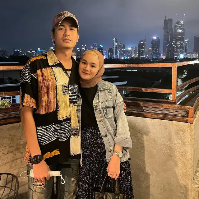 7 Pasangan Artis Ini Makin Populer Setelah Menikah, Kariernya Melejit