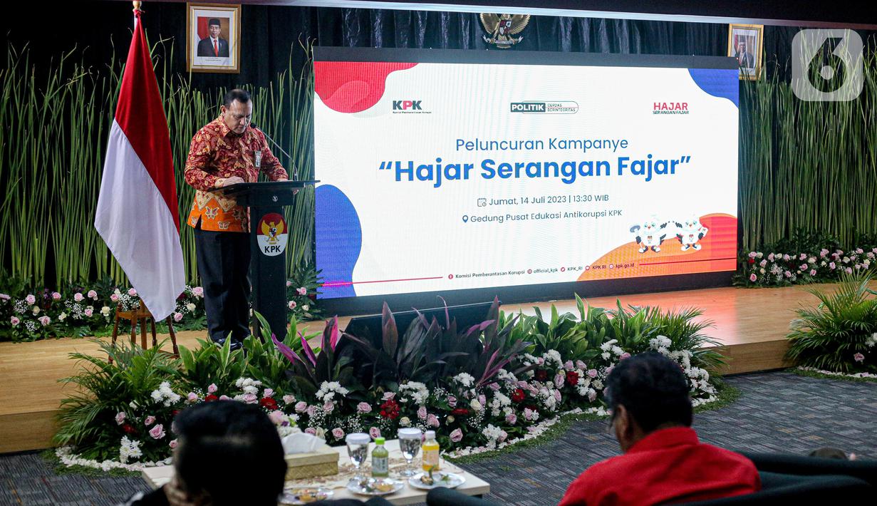 Dalam kampanye Hajar Serangan Fajar kali ini, KPK menjadikan ibu-ibu sebagai target utama edukasi antipolitik uang. (Liputan6.com/Faizal Fanani)